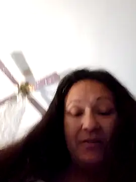 Snapshot of sweetkitty111 chatting on 12.04.24 sweetkitty111 online show from 12.04.24