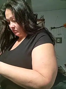 Snapshot of sweetkitty111 chatting on 02.07.25 sweetkitty111 online show from 02.07.25