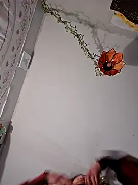 Snapshot of sweetkitty111 chatting on 02.24.25 sweetkitty111 online show from 02.24.25