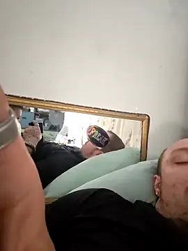 Snapshot of sweetkitty111 chatting on 03.10.25 sweetkitty111 online show from 03.10.25