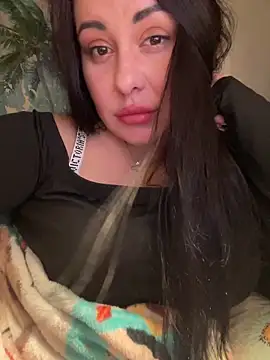 Snapshot of DaisyStreet chatting on 01.31.26 DaisyStreet online show from 01.31.26