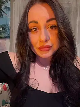 Snapshot of DaisyStreet chatting on 03.13.26 DaisyStreet online show from 03.13.26