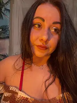 Snapshot of DaisyStreet chatting on 03.14.26 DaisyStreet online show from 03.14.26