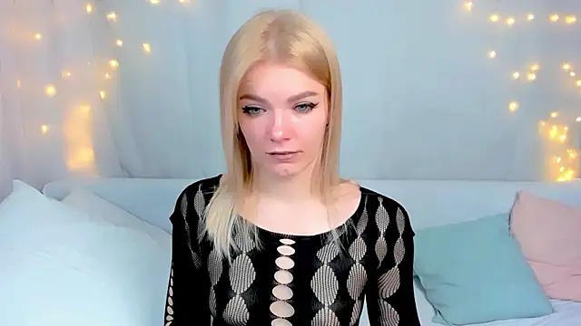 Lily Daviss online show from 03.12.26