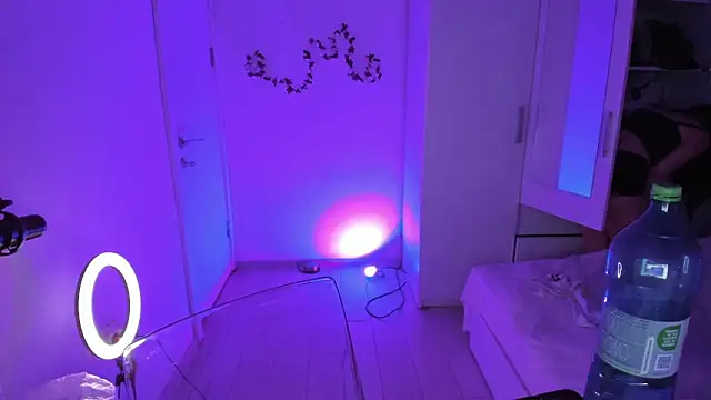 KaylaLaine online show from 09.26.25