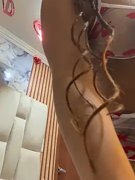 Hannagarces online show from 02.18.26