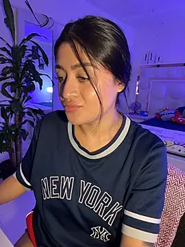 lucianaroy online show from 03.02.26