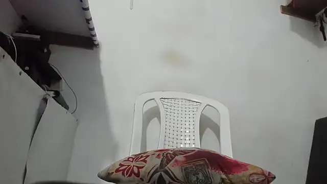 Snapshot of hugo3918_ chatting on 11.19.25 hugo3918 online show from 11.19.25