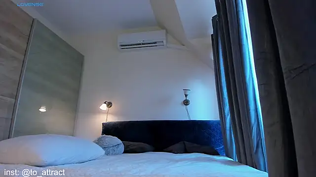 Aquilaria  online show from 02.11.25