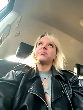 LikaCat online show from 09.18.25