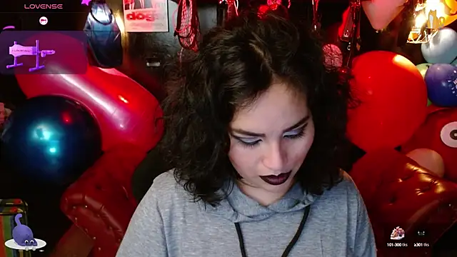 Snapshot of kureiji_hentaii chatting on 09.15.25 kureiji hentaii online show from 09.15.25