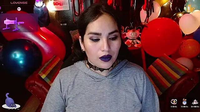 Snapshot of kureiji_hentaii chatting on 09.19.25 kureiji hentaii online show from 09.19.25