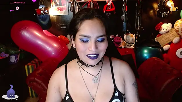 Snapshot of kureiji_hentaii chatting on 12.03.25 kureiji hentaii online show from 12.03.25