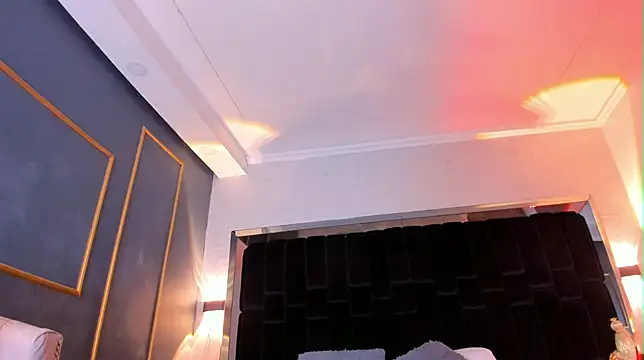 NikkySmiith online show from 02.15.25