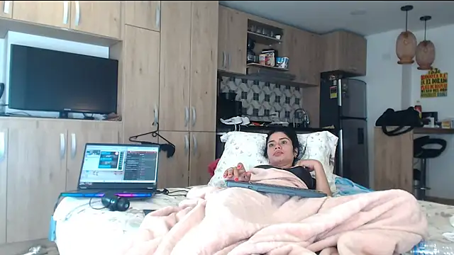 Alondra fetish online show from 02.27.25