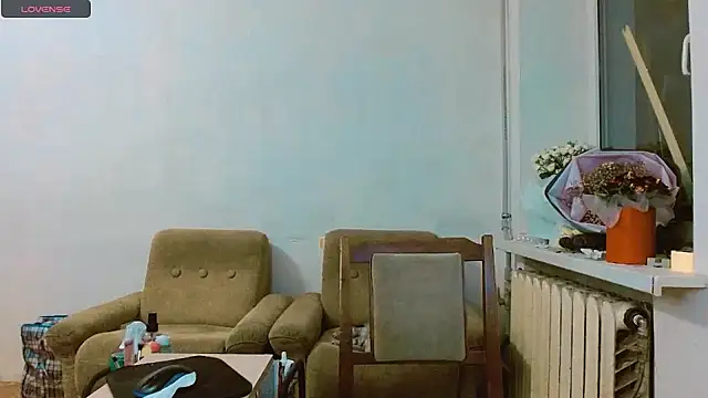 Snapshot of RosaJil chatting on 02.22.25 RosaJil online show from 02.22.25