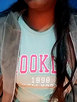 Snapshot of Gulabo-jaan chatting on 01.04.25 Gulabo-jaan online show from 01.04.25