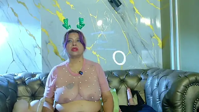 Natasha 699 online show from 12.15.25