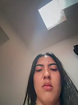 Snapshot of MarianaBenz chatting on 03.20.26 MarianaBenz online show from 03.20.26