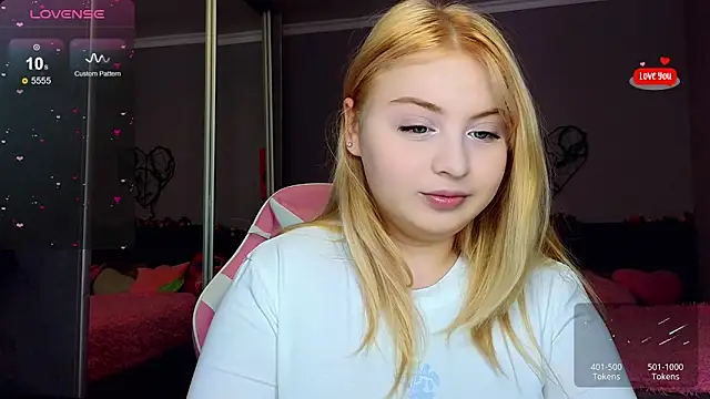 shy blondiee online show from 02.16.25