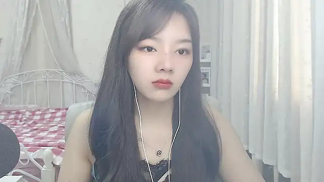 Snapshot of Jenny-Z chatting on 03.30.26 Jenny-Z online show from 03.30.26