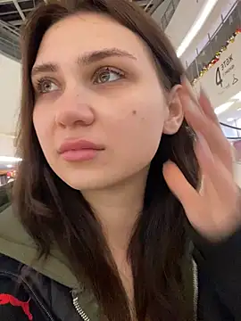 QuitieLia online show from 12.27.24