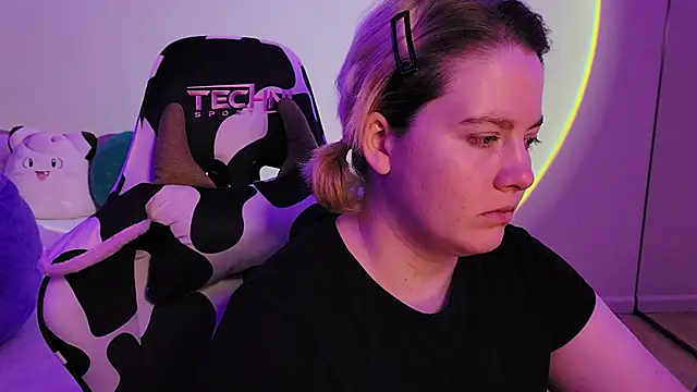 InternetFairy XO online show from 12.15.24