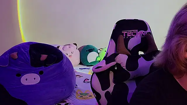 InternetFairy XO online show from 12.29.24