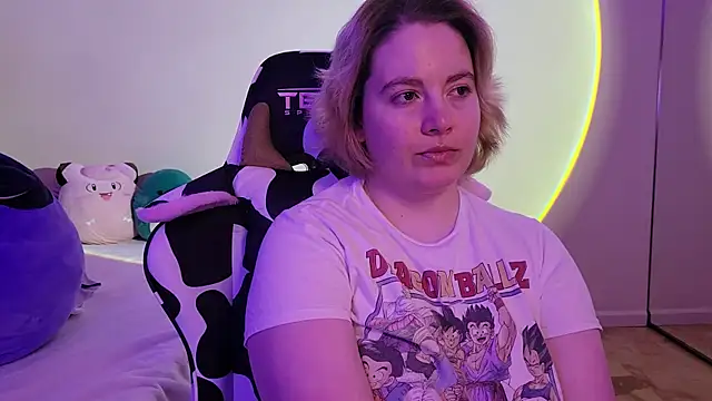 InternetFairy XO online show from 01.18.25