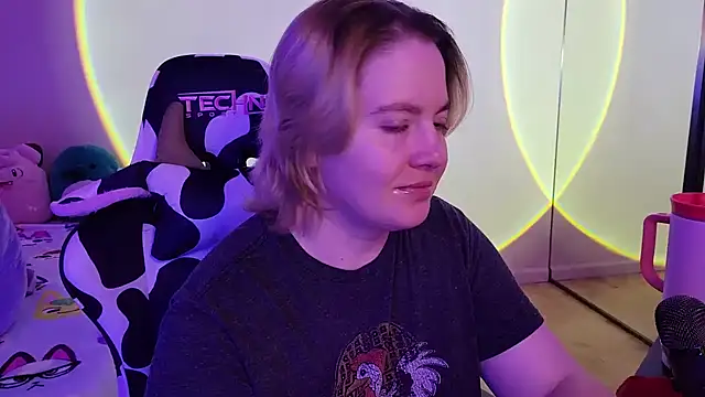 InternetFairy XO online show from 01.29.25