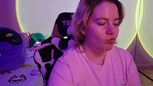 InternetFairy XO online show from 01.31.25