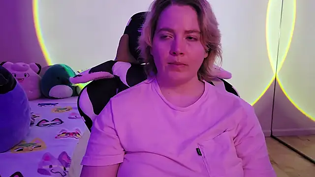 InternetFairy XO online show from 01.31.25