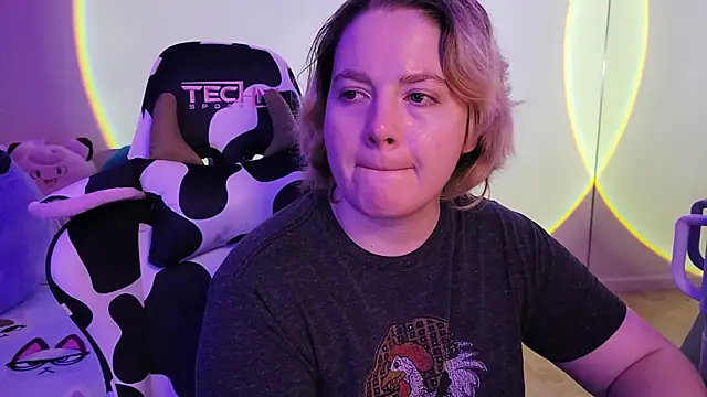 InternetFairy XO online show from 02.28.25