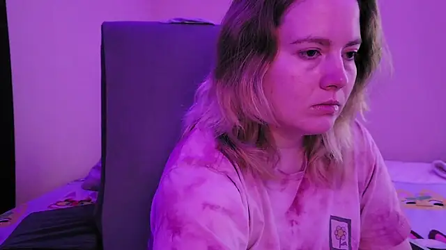 InternetFairy XO online show from 10.22.25