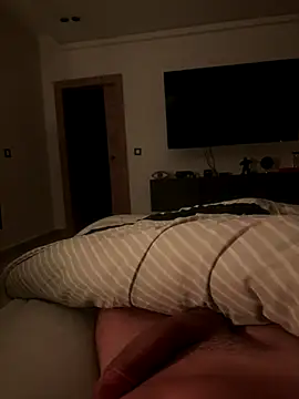 cagoulegrosse online show from 01.06.26