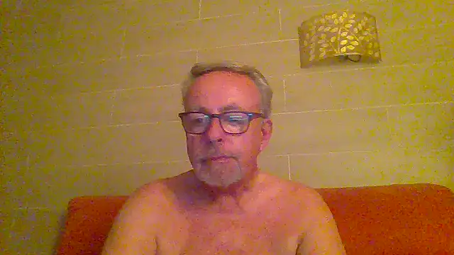 Snapshot of tuggy59 chatting on 06.23.26 tuggy59 online show from 06.23.26