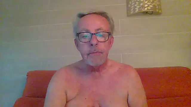 Snapshot of tuggy59 chatting on 06.25.26 tuggy59 online show from 06.25.26