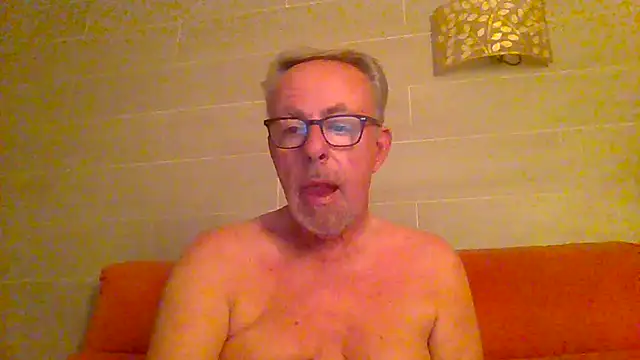 Snapshot of tuggy59 chatting on 07.10.26 tuggy59 online show from 07.10.26
