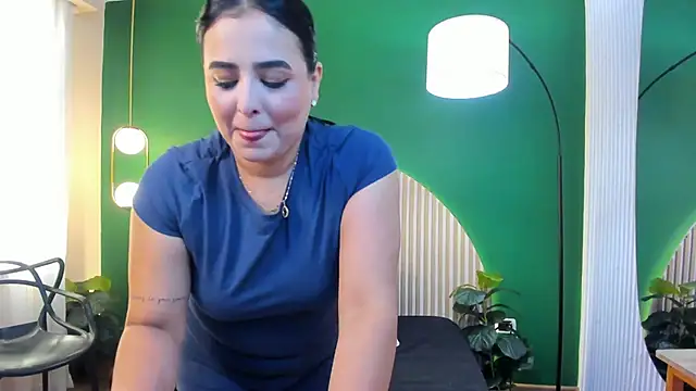 taylor bennet online show from 12.20.25