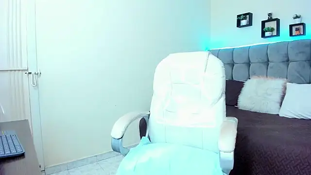 Alex cute77 online show from 02.01.25