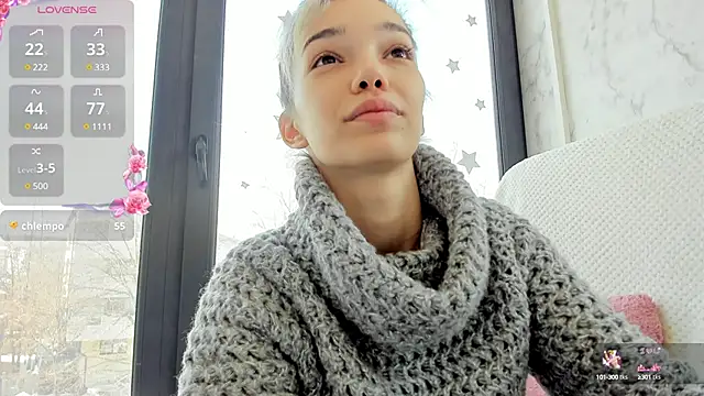 Snapshot of Sassy_Teen chatting on 02.23.25 Sassy Teen online show from 02.23.25