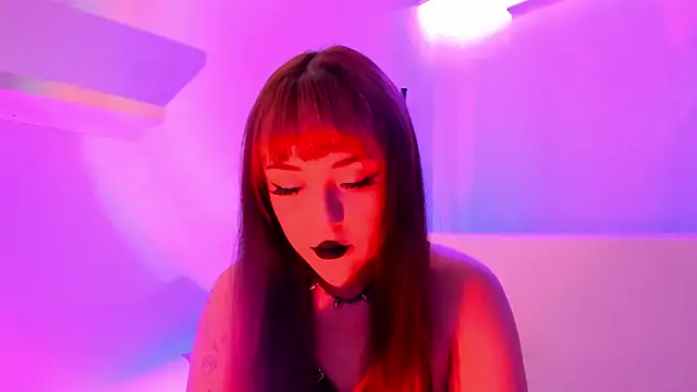 Gloomydoll online show from 02.15.25