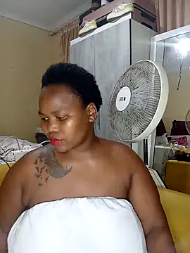 Snapshot of Real1SweetQueen chatting on 01.31.25 Real1SweetQueen online show from 01.31.25