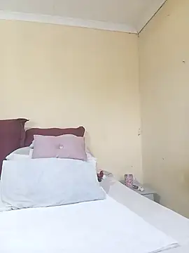 Snapshot of Real1SweetQueen chatting on 03.06.25 Real1SweetQueen online show from 03.06.25