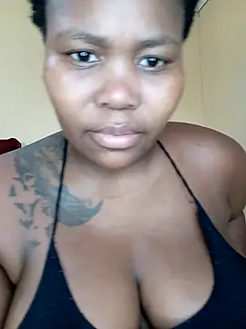 Snapshot of Real1SweetQueen chatting on 03.09.25 Real1SweetQueen online show from 03.09.25