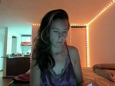 Snapshot of zoe_jeane_beker chatting on 05.12.26 zoe jeane beker online show from 05.12.26