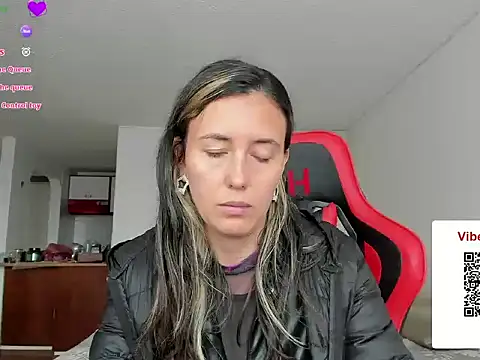 Snapshot of zoe_jeane_beker chatting on 05.12.26 zoe jeane beker online show from 05.12.26