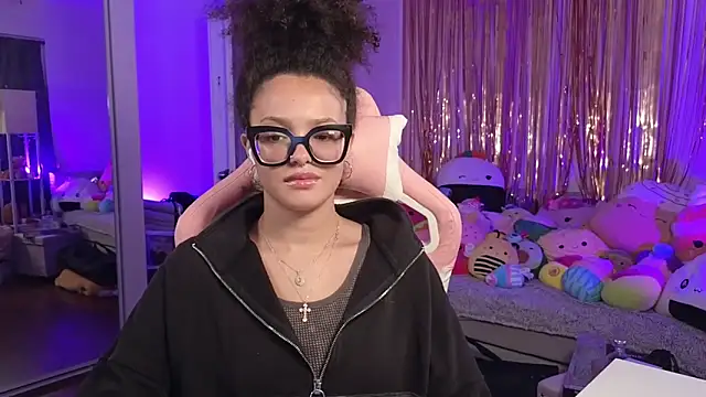 Snapshot of princessamberxo chatting on 06.16.26 princessamberxo online show from 06.16.26