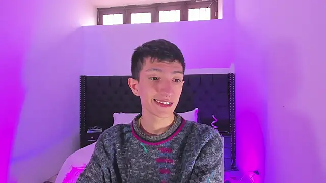 DereckCooperr online show from 01.04.25