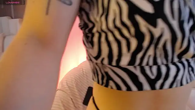 Katy Van online show from 03.30.26